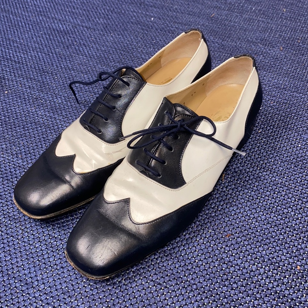 black and white salvatore ferragamo oxford shoes